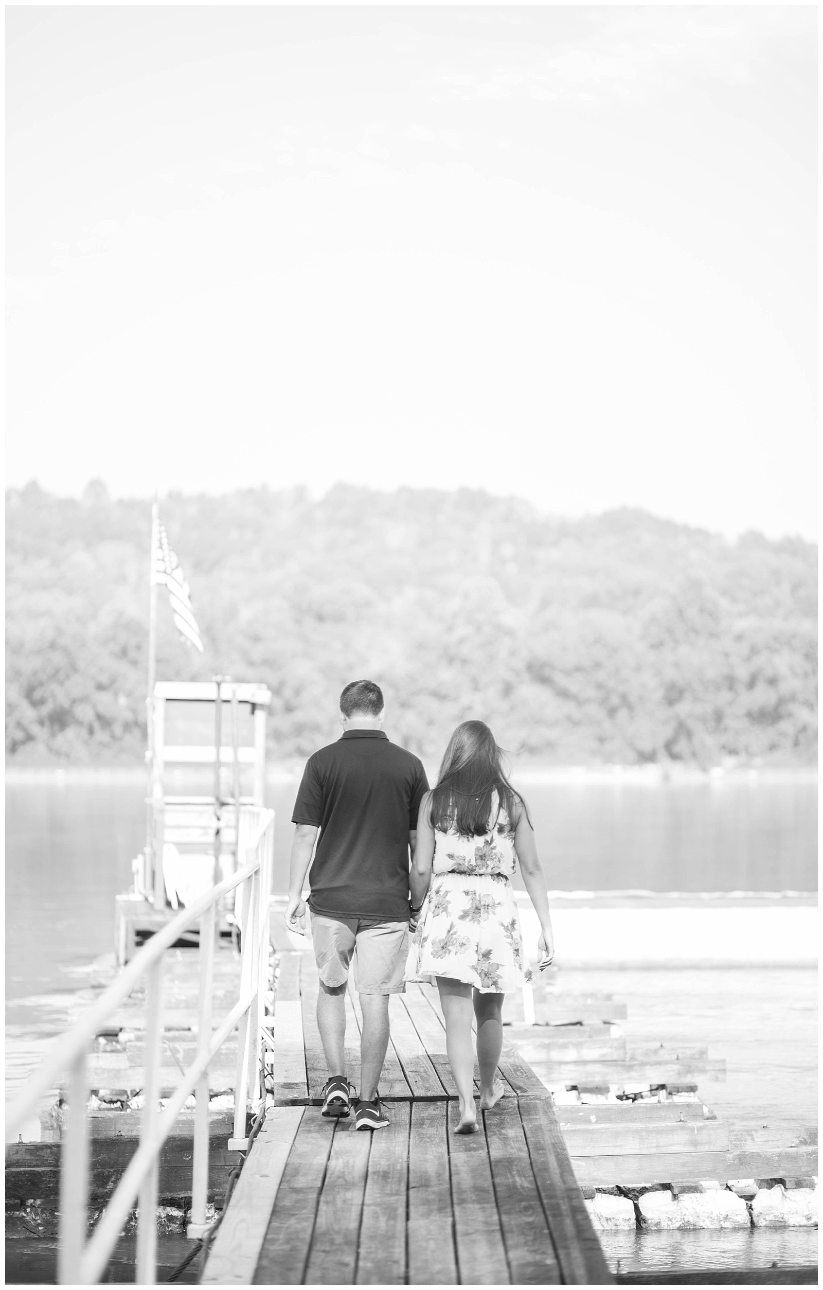 Ohio Boating Engagement Session | Cincinnati, Ohio | Monica Brown Photography | monicabrownphoto.com