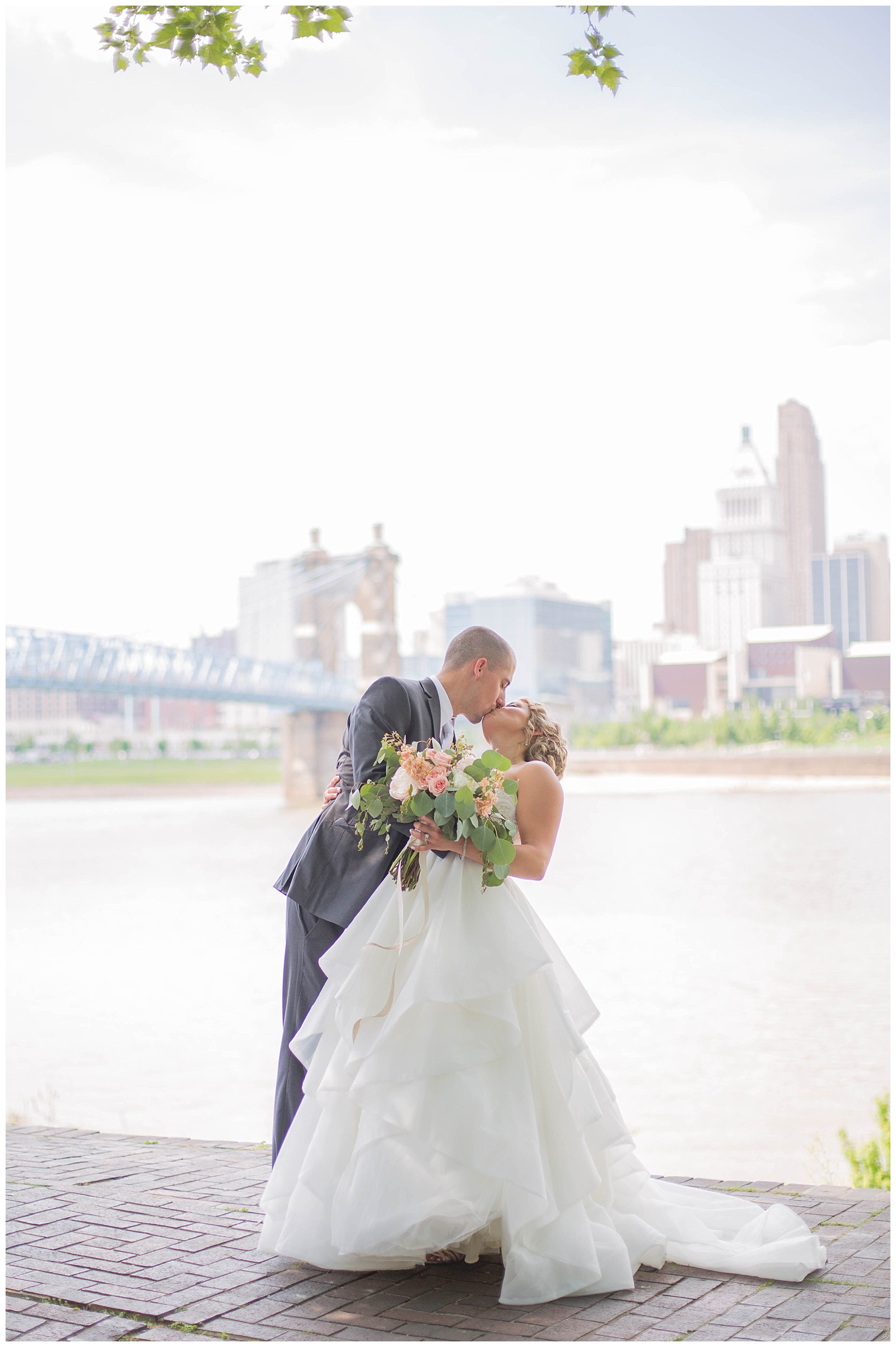 Cincinnati Summer Wedding | Monica Brown Photography | monicabrownphoto.com