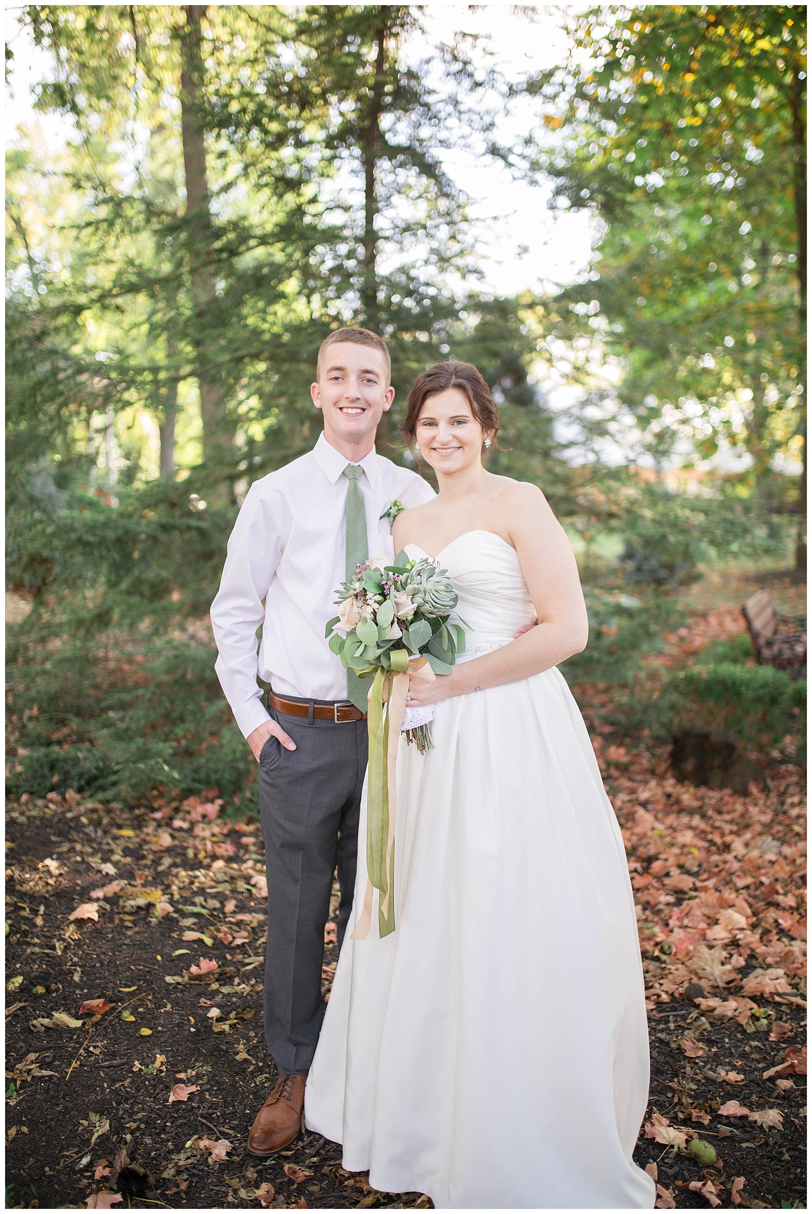 Outdoor Fall Wedding in Ohio | Monica Brown Photography | monicabrownphoto.com