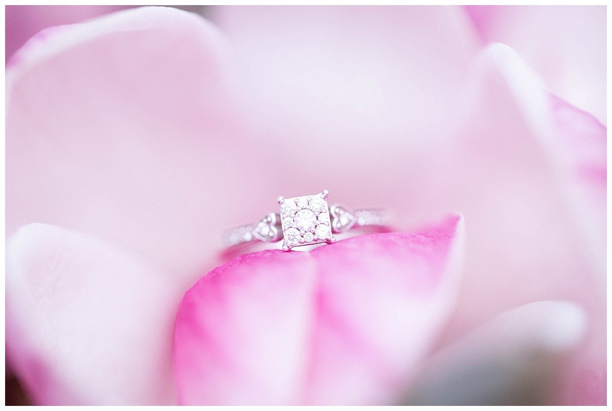 Spring Engagement Session | Monica Brown Photography | monicabrownphoto.com