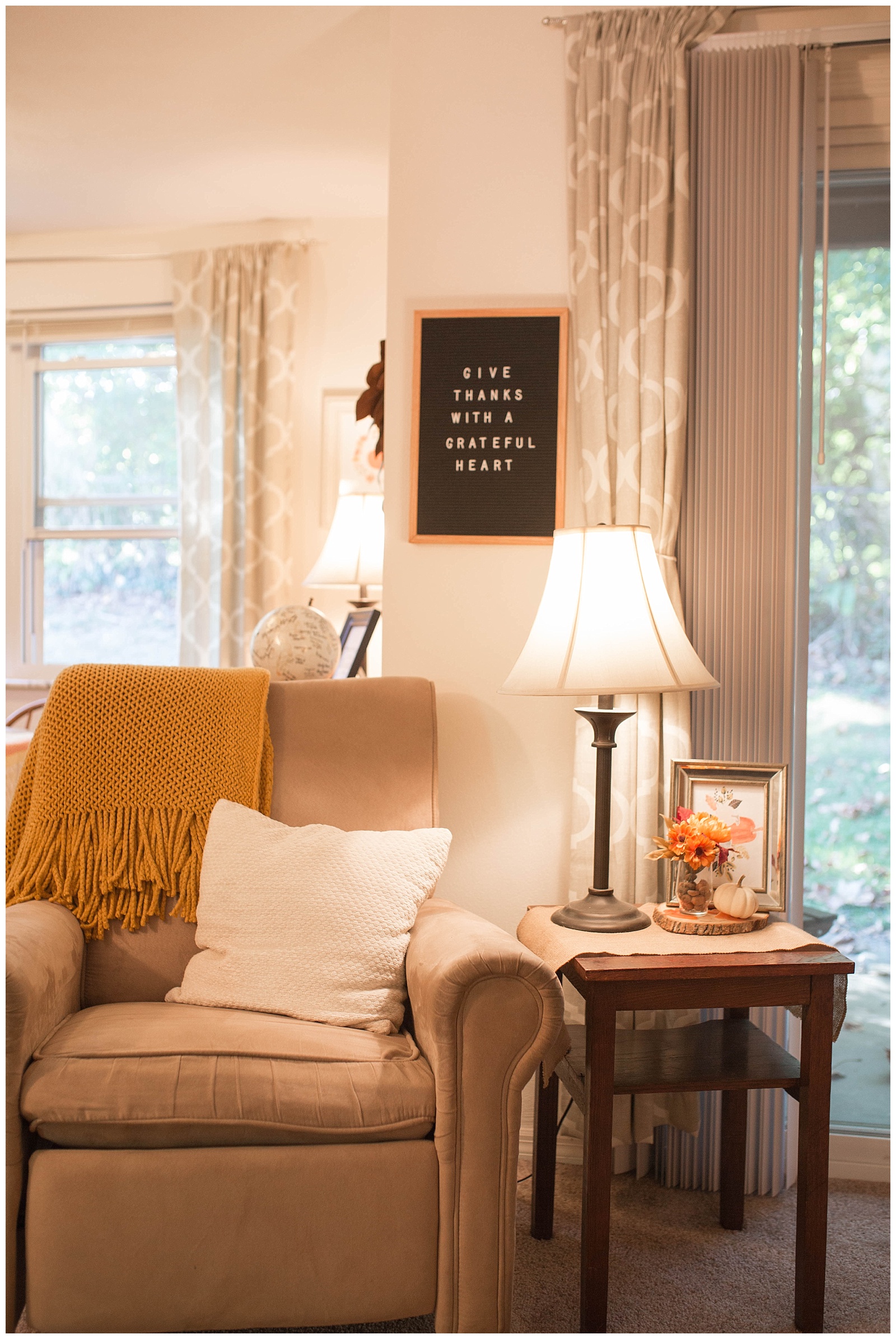 Fall Apartment Decorations | Monica Brown Photography | monicabrownphoto.com