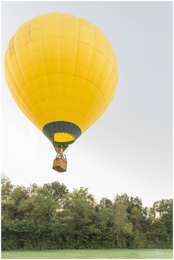 Hot Air Balloon Wedding Inspiration | monicabrownphoto.com